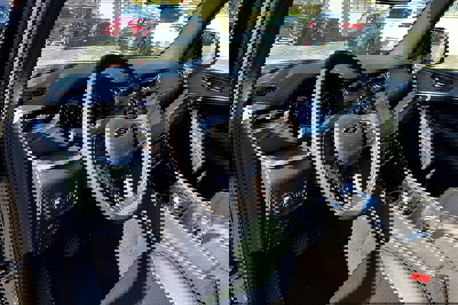New 2025 Jeep Grand Cherokee Limited image 6
