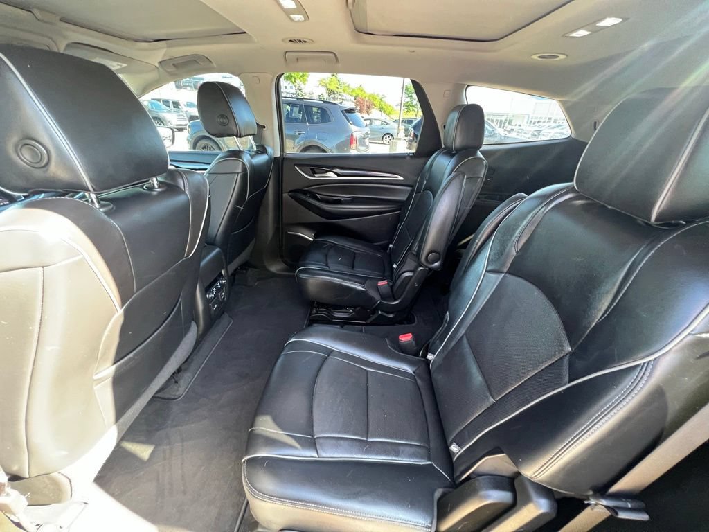 Used 2020 Buick Enclave Avenir w/ Avenir Technology Package AWD/4WD image 24
