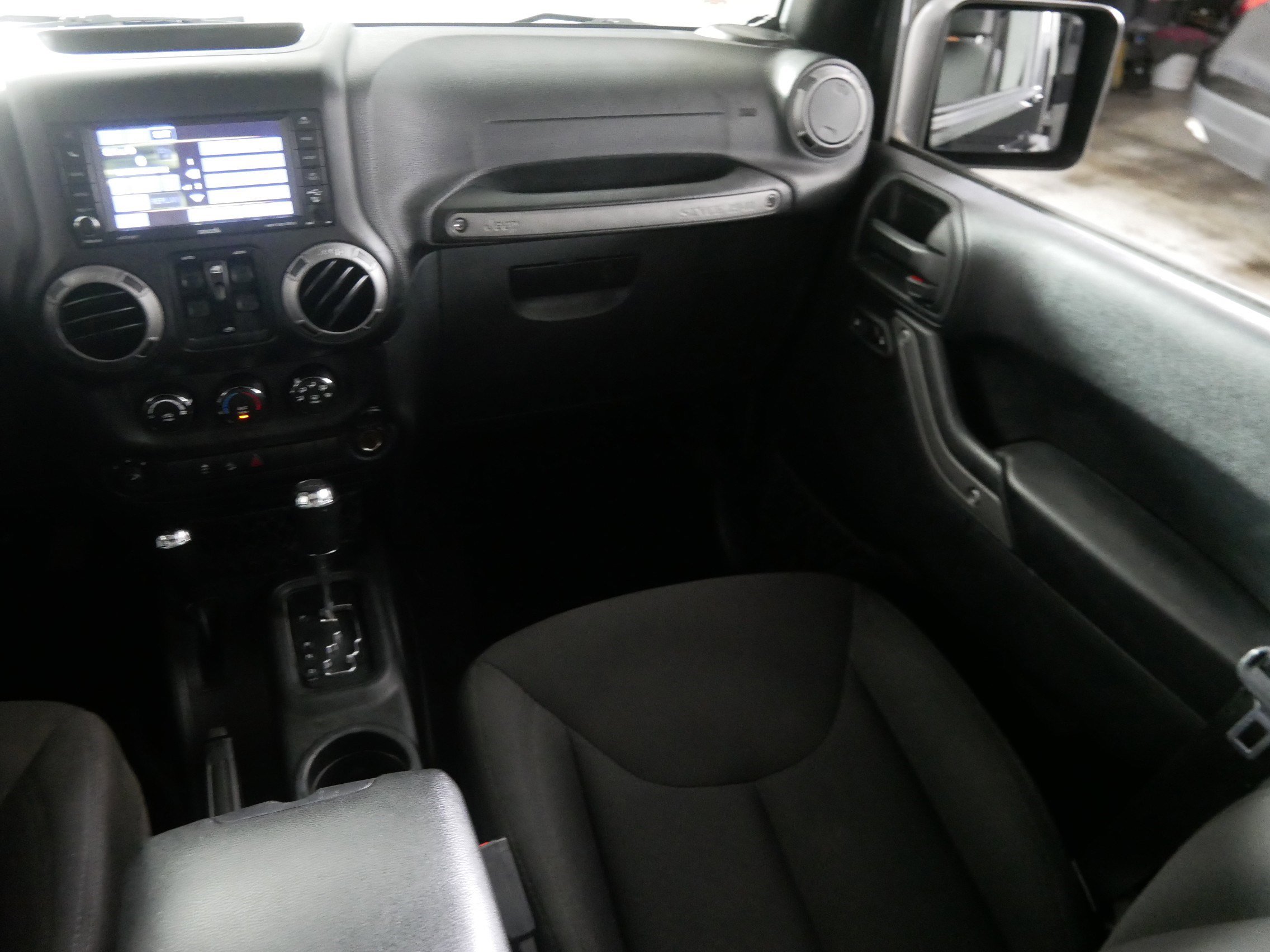 Used 2017 Jeep Wrangler Unlimited Sport w/ Quick Order Package 24S image 11