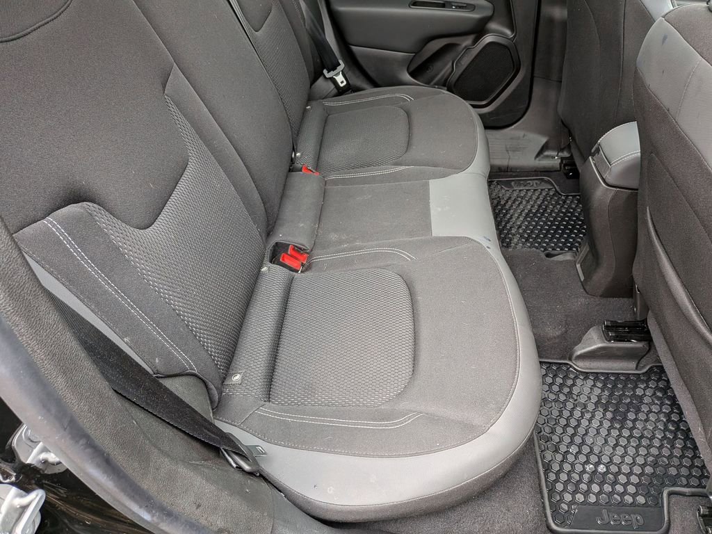 Used 2023 Jeep Renegade Latitude w/ Sun/Sound Group image 24