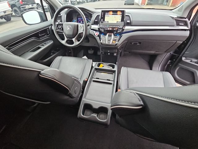 Used 2023 Honda Odyssey Elite image 23