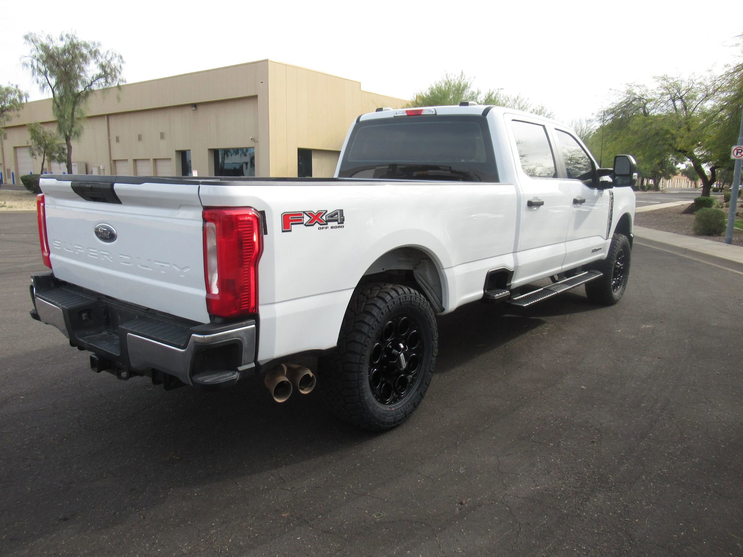Used 2023 Ford F250 XL image 4
