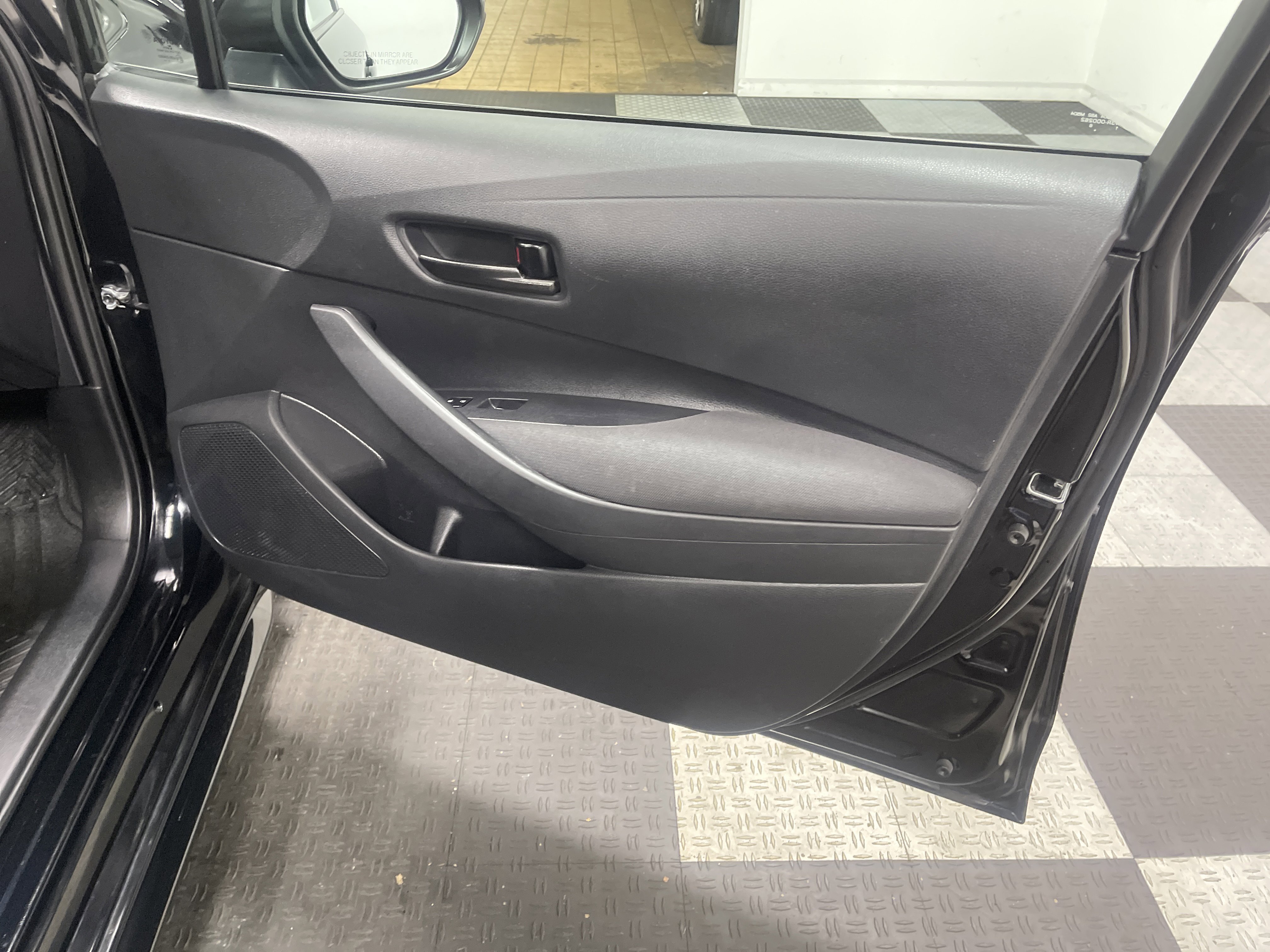 Used 2024 Toyota Corolla LE image 23