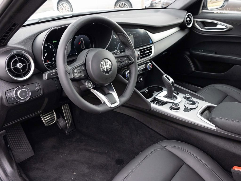 New 2026 Alfa Romeo Giulia AWD w/ Driving Assist Package image 2