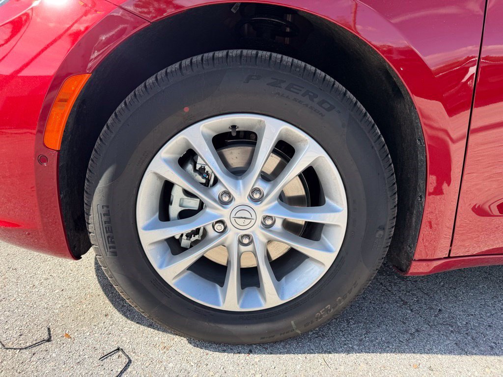 New 2026 Chrysler Pacifica Select FWD image 9
