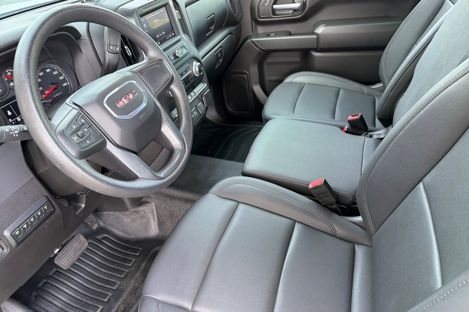 Used 2025 GMC Sierra 3500 Pro w/ Convenience Package AWD/4WD image 7