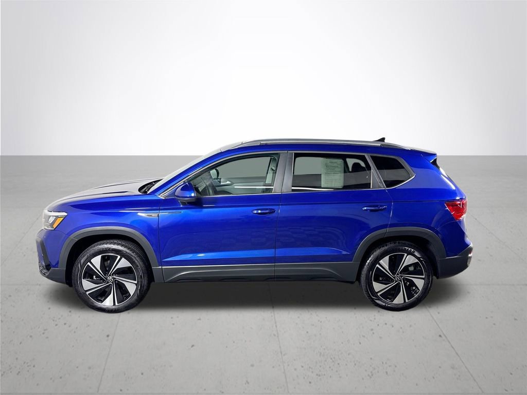 Certified 2024 Volkswagen Taos SE w/ Panoramic Sunroof Package image 9