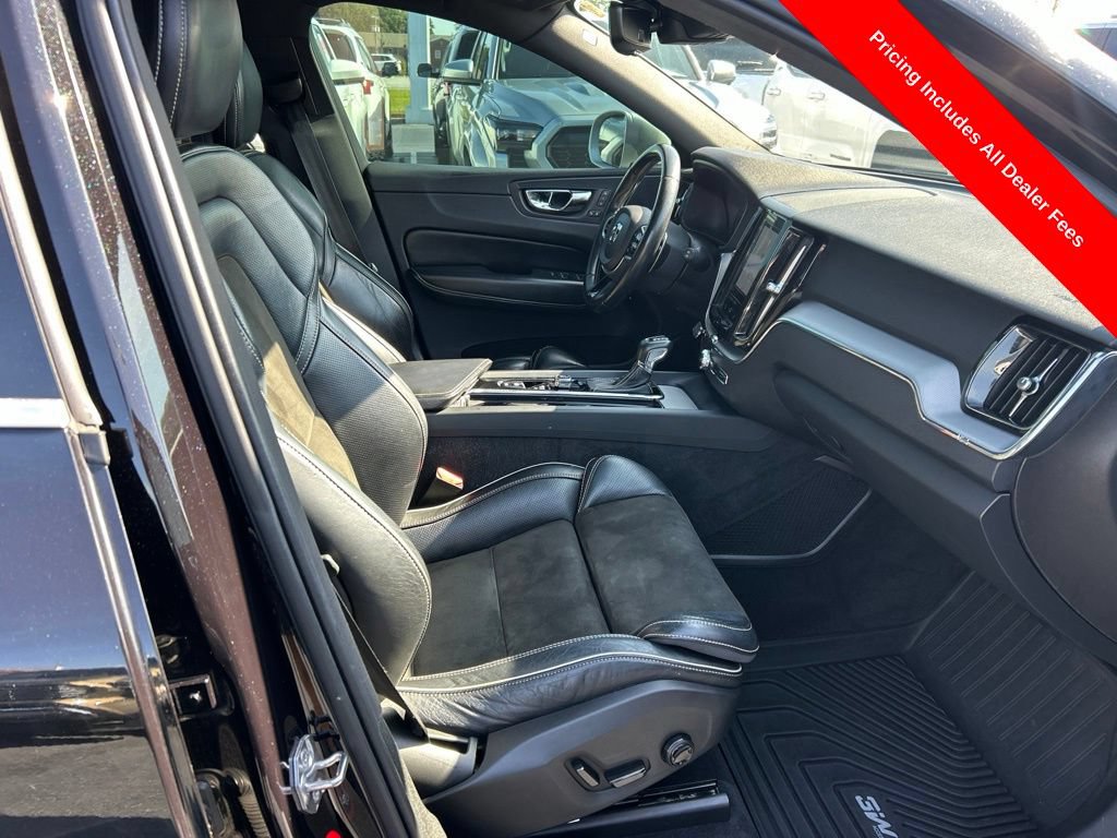 Used 2018 Volvo XC60 T5 R-Design w/ Convenience Package AWD/4WD image 22