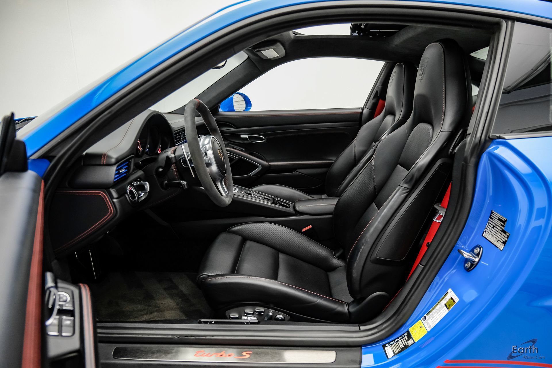 Used 2016 Porsche 911 Turbo S AWD/4WD image 47