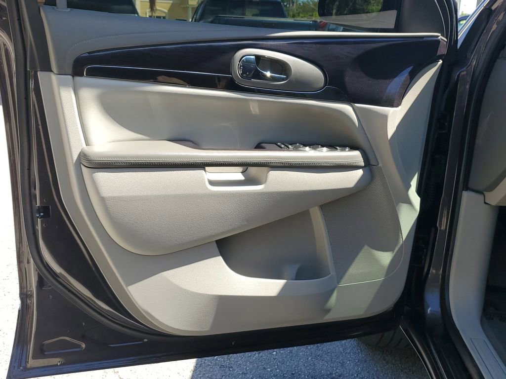 Used 2017 Buick Enclave Convenience image 23