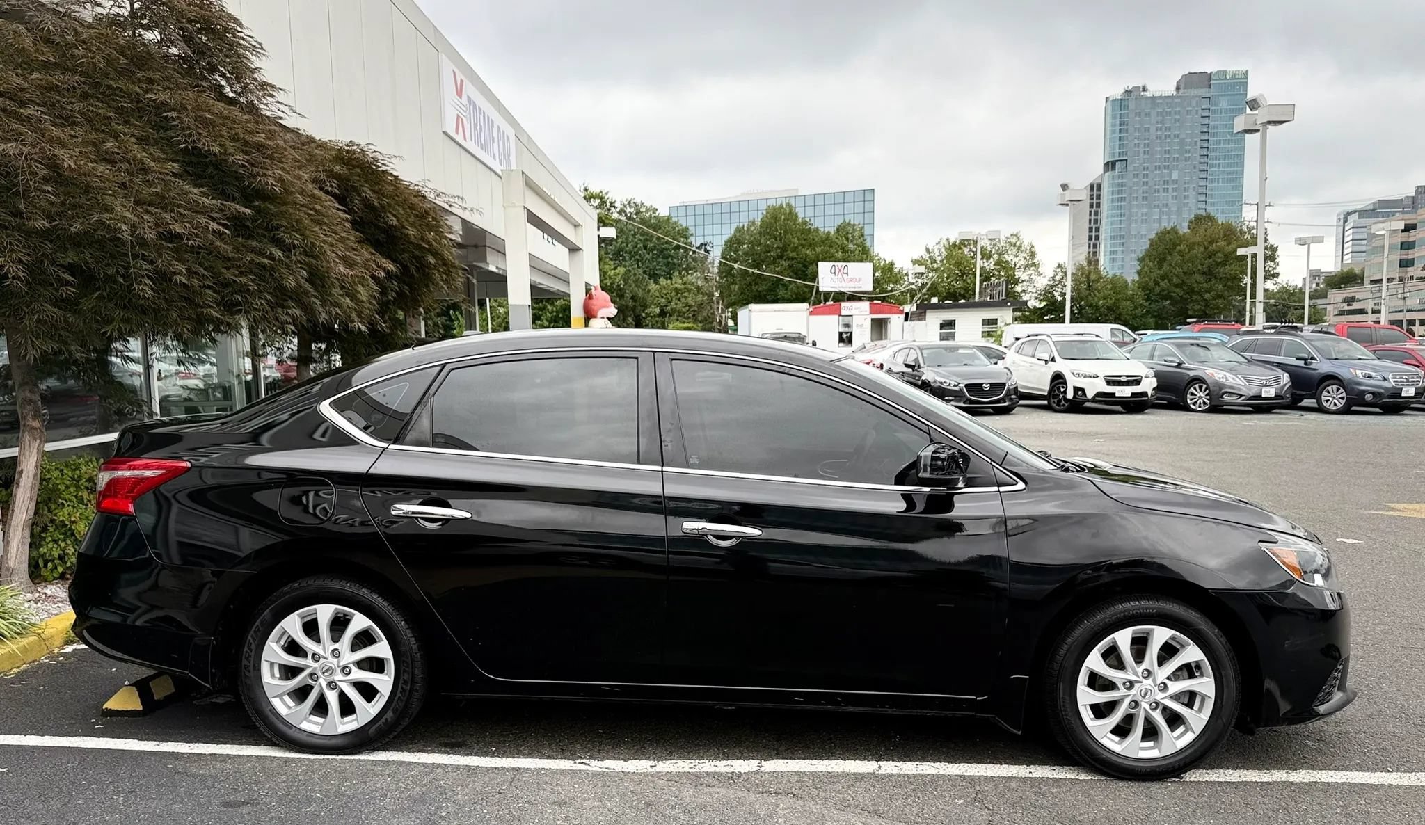 Used 2019 Nissan Sentra SV FWD image 8