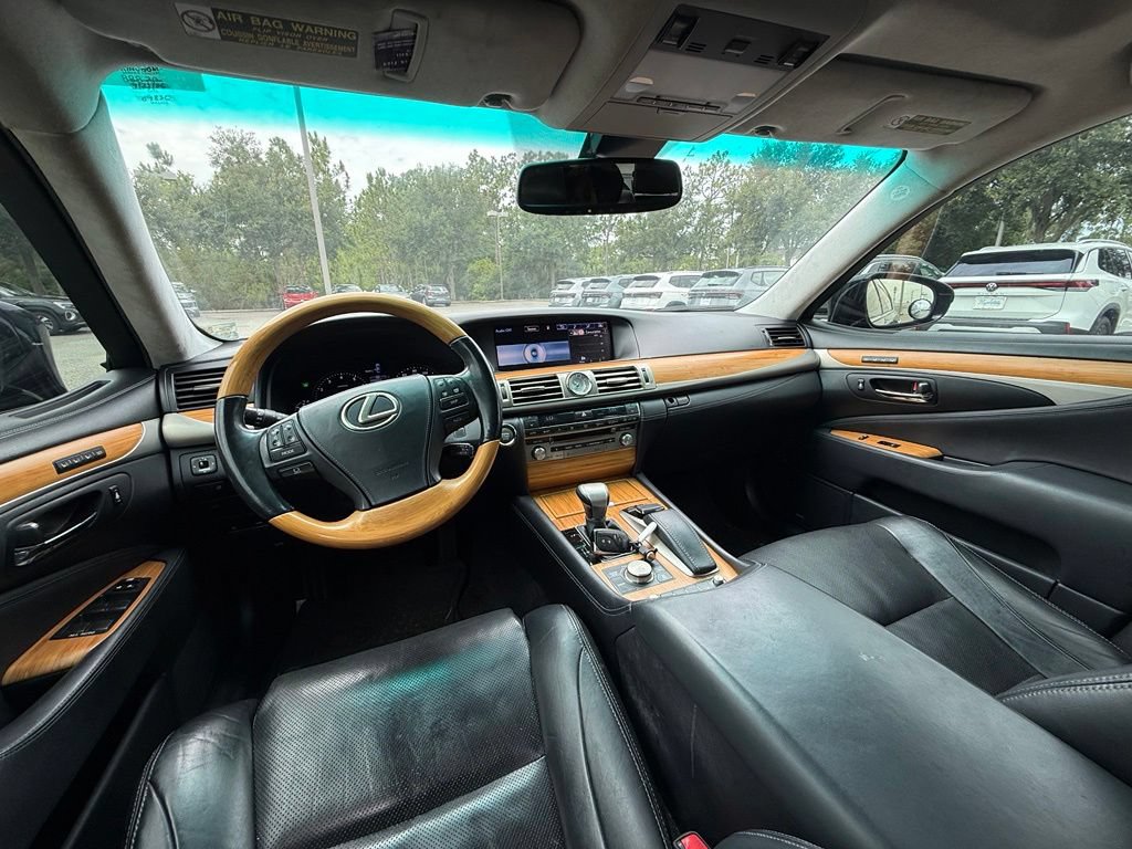 Used 2015 Lexus LS 460 L w/ Ultra Luxury Package AWD/4WD image 15