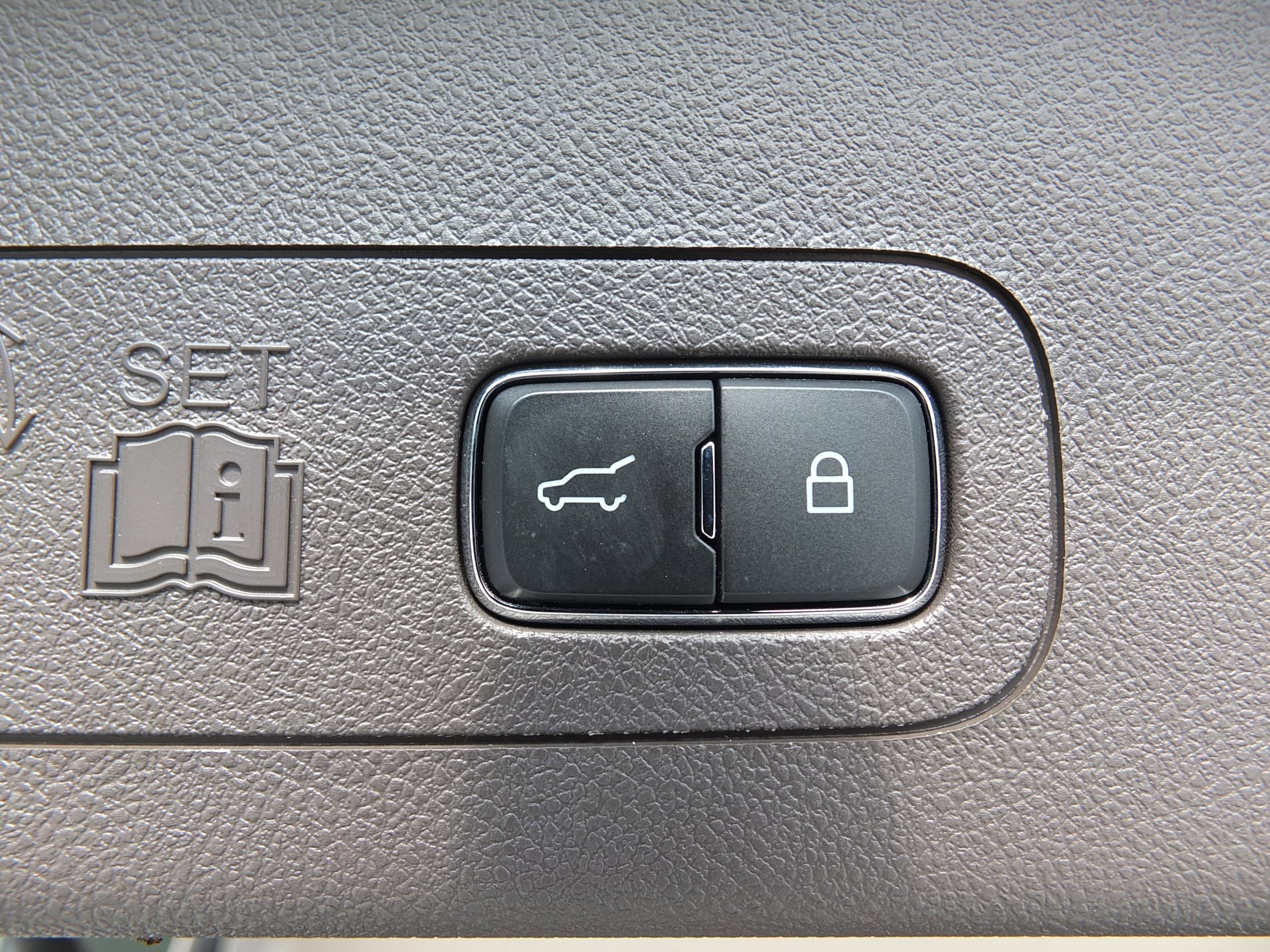 Used 2022 Lincoln Aviator Reserve w/ Equipment Group 201A image 19