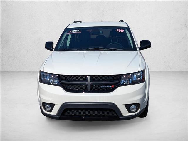 Used 2019 Dodge Journey SE image 2
