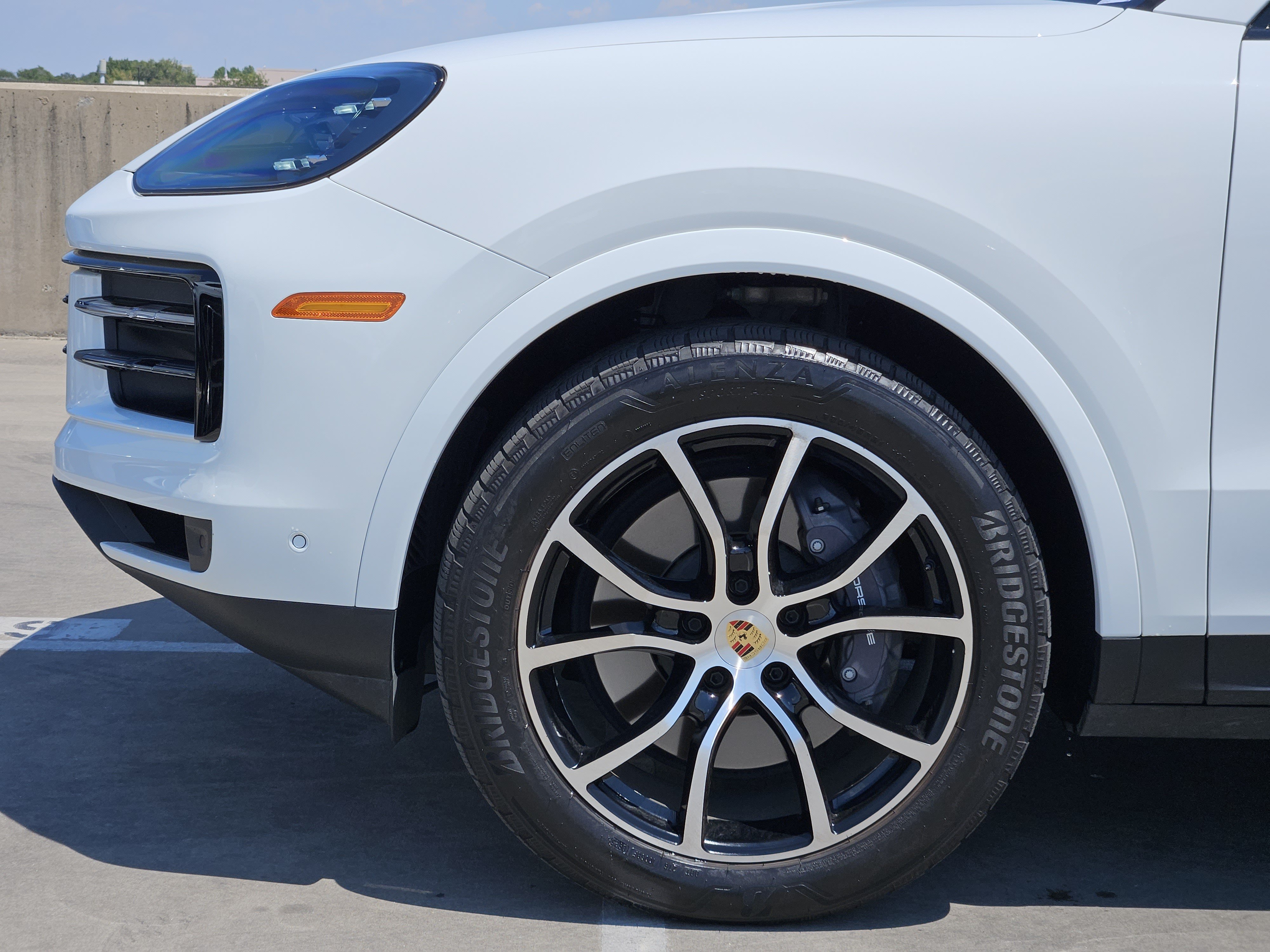 Certified 2024 Porsche Cayenne AWD/4WD image 13