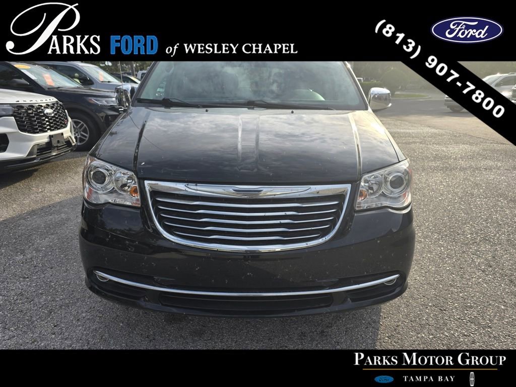 Used 2015 Chrysler Town & Country Limited Platinum FWD video 1