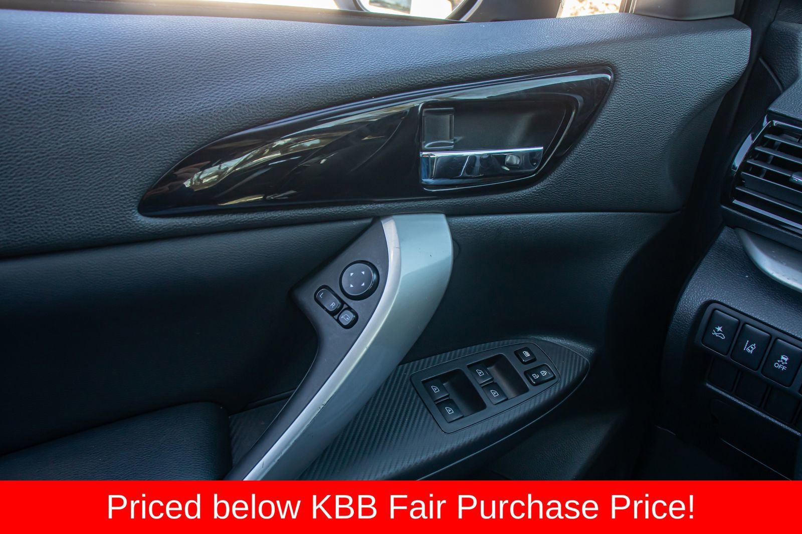 Used 2022 Mitsubishi Eclipse Cross SEL image 17