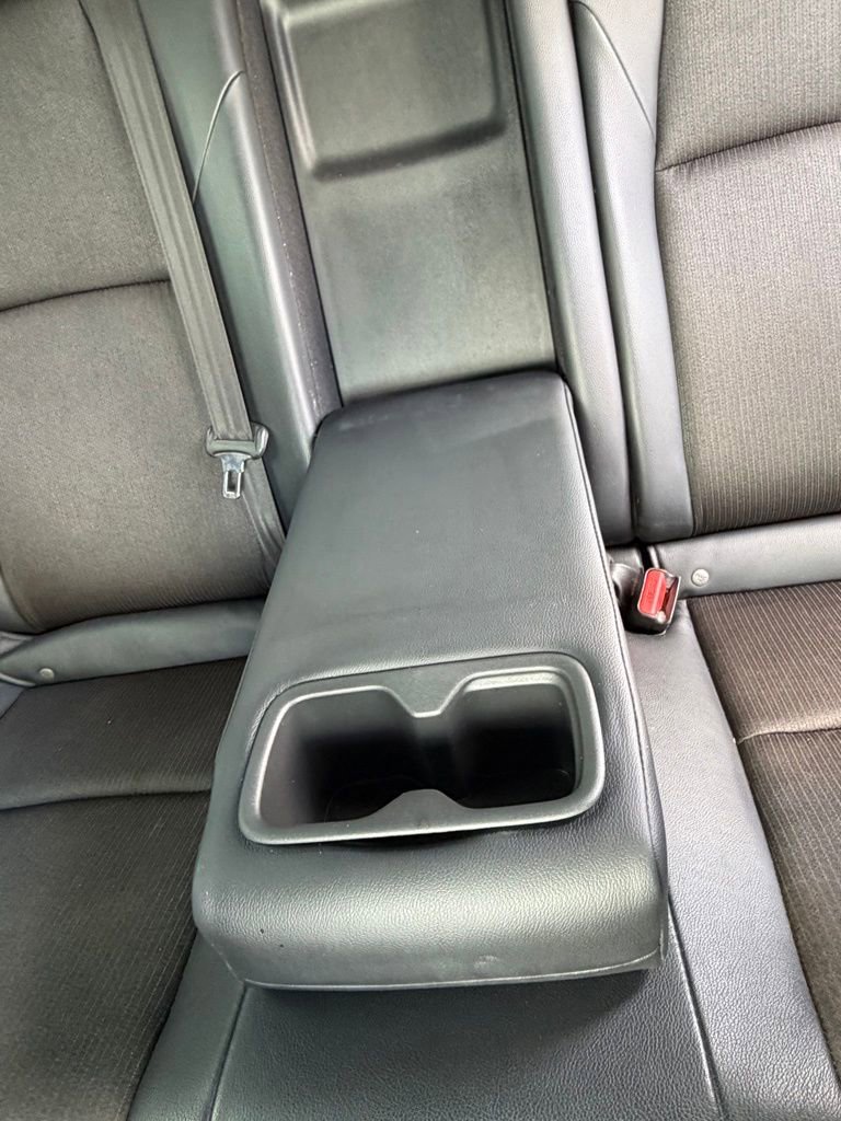 Used 2018 Honda Accord Sport image 10