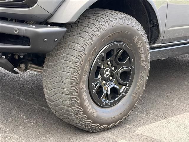 Used 2023 Ford Bronco Wildtrak AWD/4WD image 32