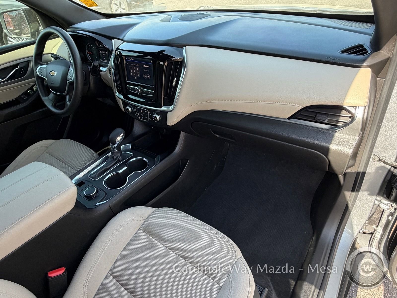 Used 2023 Chevrolet Traverse LS image 11