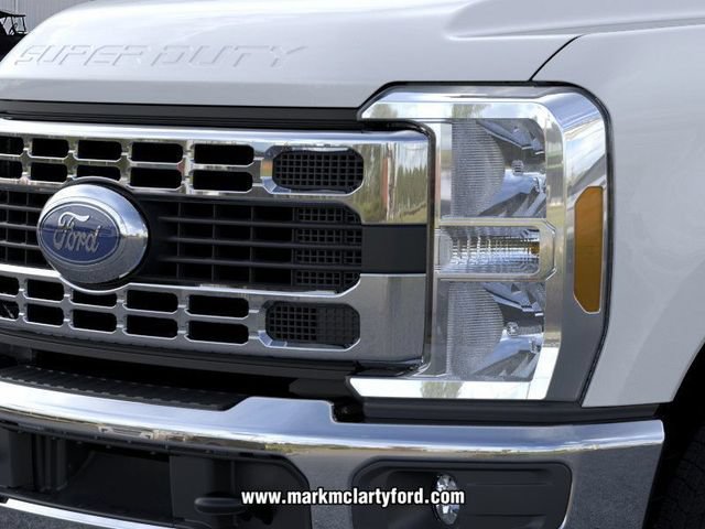 New 2026 Ford F350 XL w/ XL Chrome Package AWD/4WD image 17