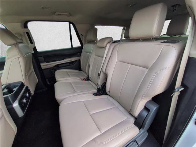 Used 2023 Ford Expedition Max XLT image 18