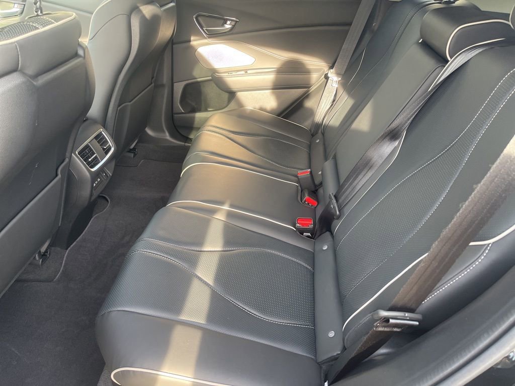 Certified 2025 Acura RDX SH-AWD image 10