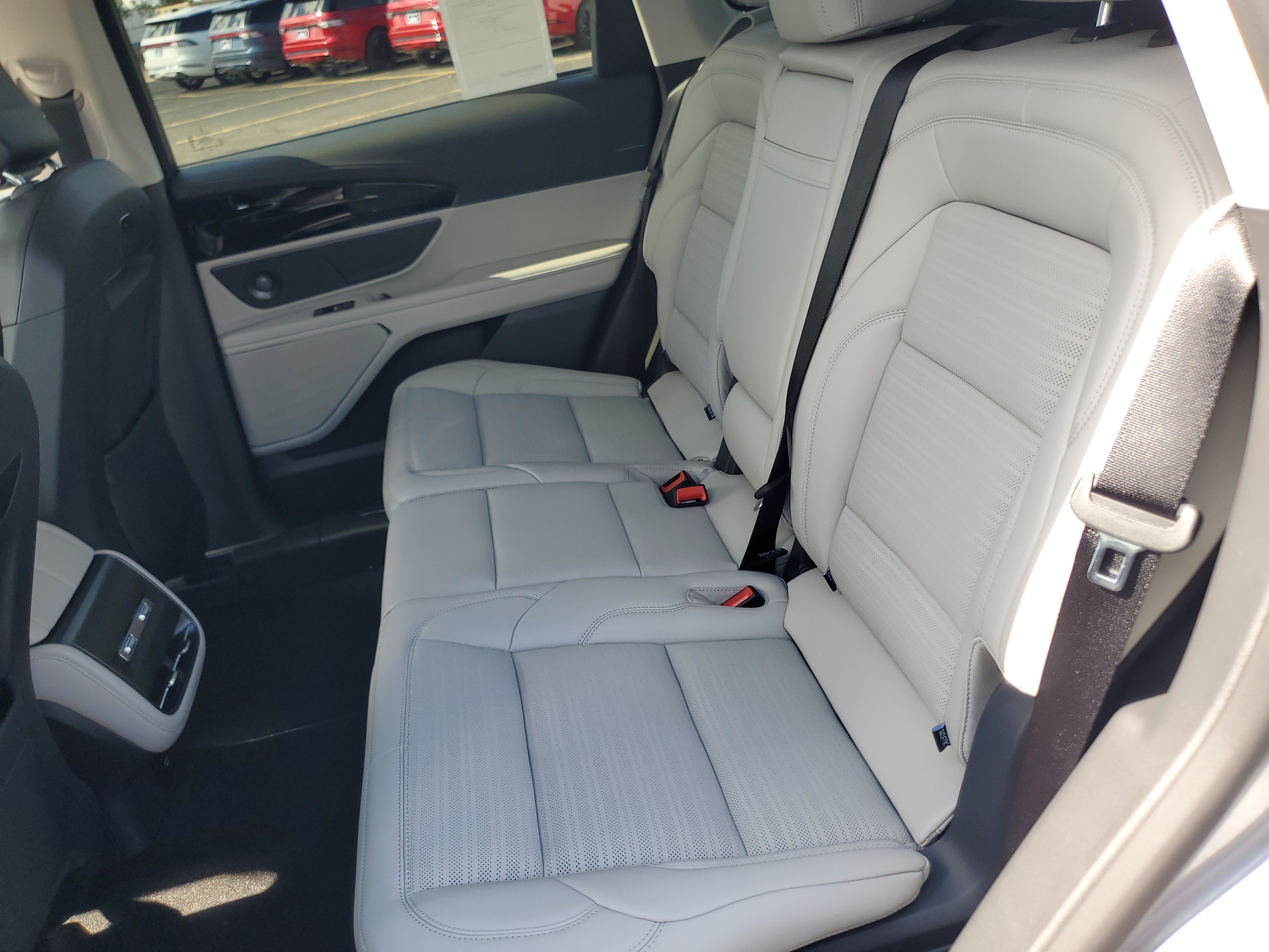 New 2026 Lincoln Nautilus Reserve w/ Jet Appearance Package AWD/4WD image 32