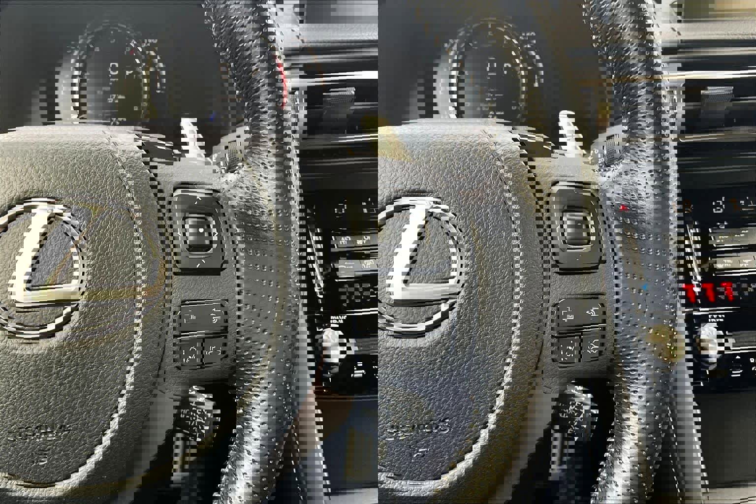 Used 2022 Lexus IS 350 F Sport image 20