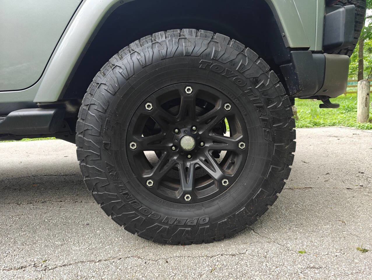 Used 2016 Jeep Wrangler Unlimited Sahara AWD/4WD image 20