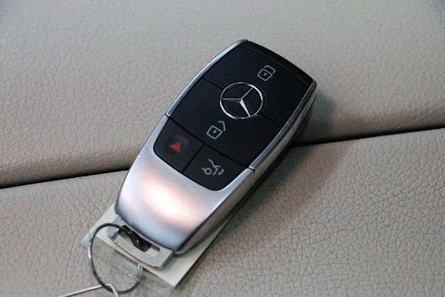 Used 2020 Mercedes-Benz GLE 350 4MATIC image 39
