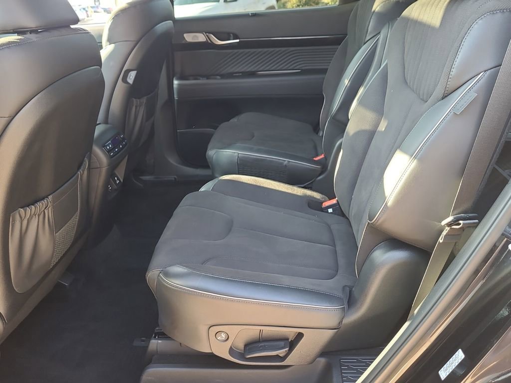 Used 2024 Hyundai Palisade Calligraphy image 13