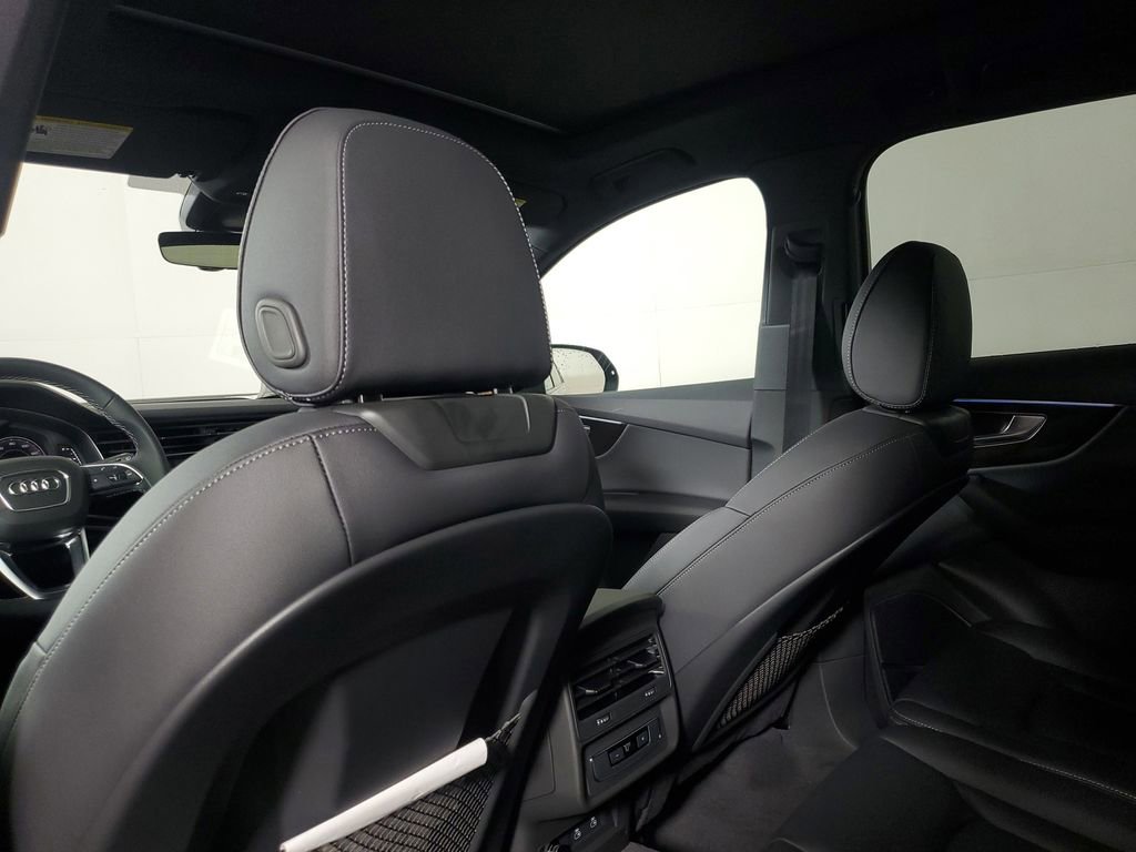 New 2026 Audi Q7 2.0T Premium AWD/4WD image 14
