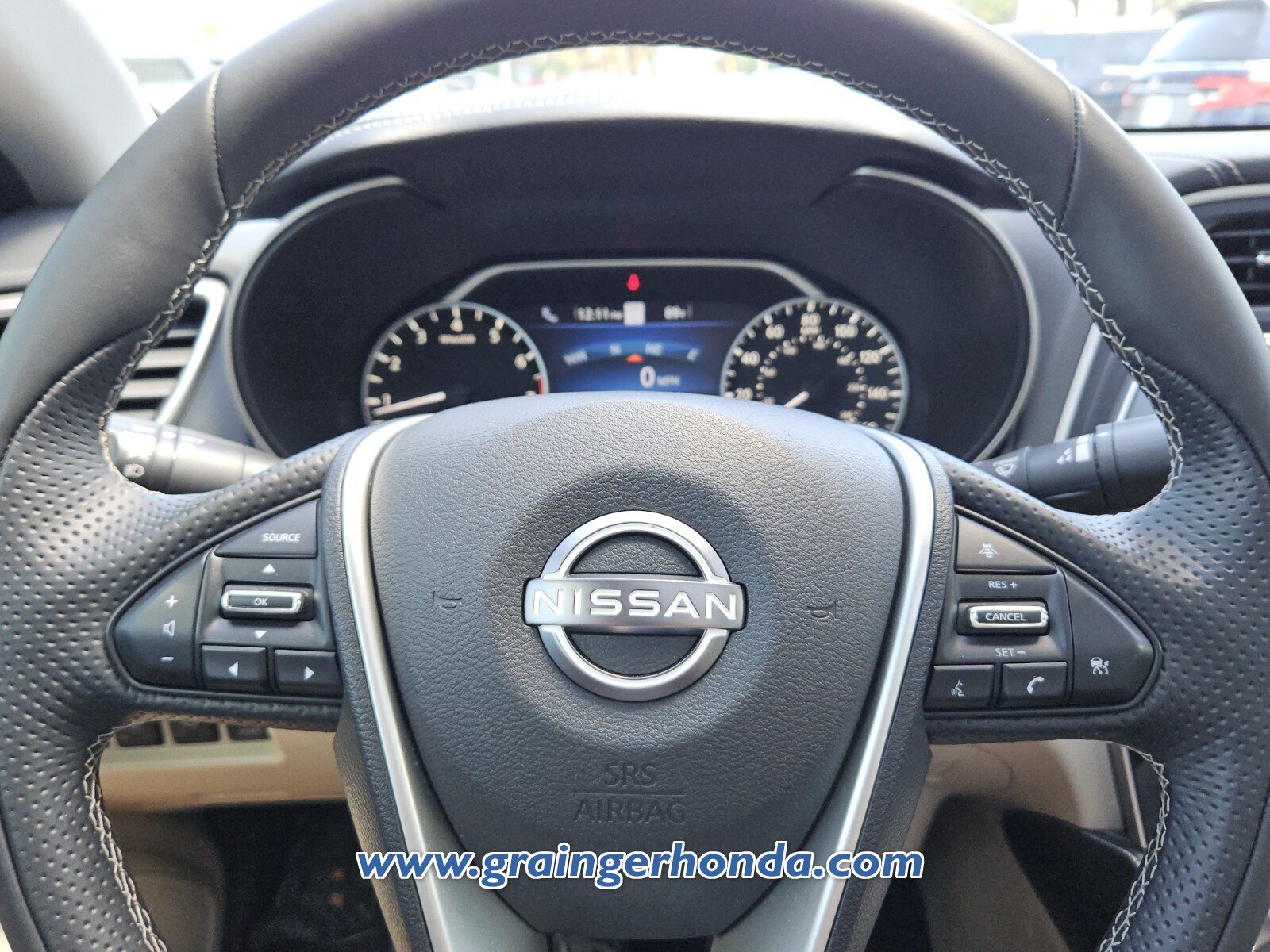 Used 2023 Nissan Maxima Platinum w/ Sport Mat Group FWD image 18