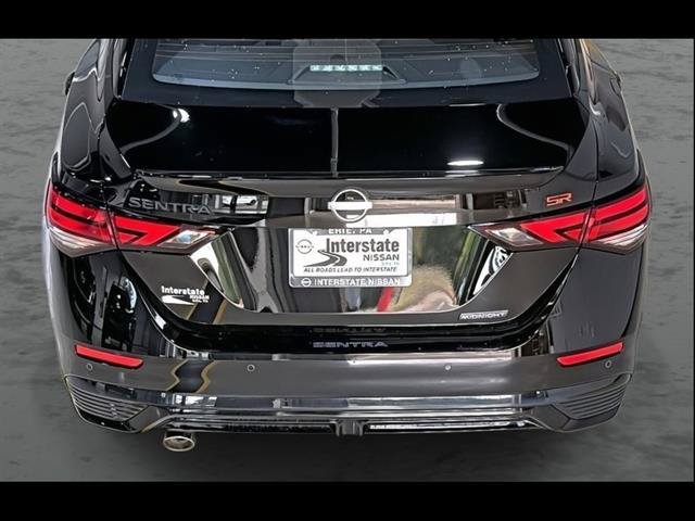 Used 2025 Nissan Sentra SR w/ Midnight Edition FWD image 11