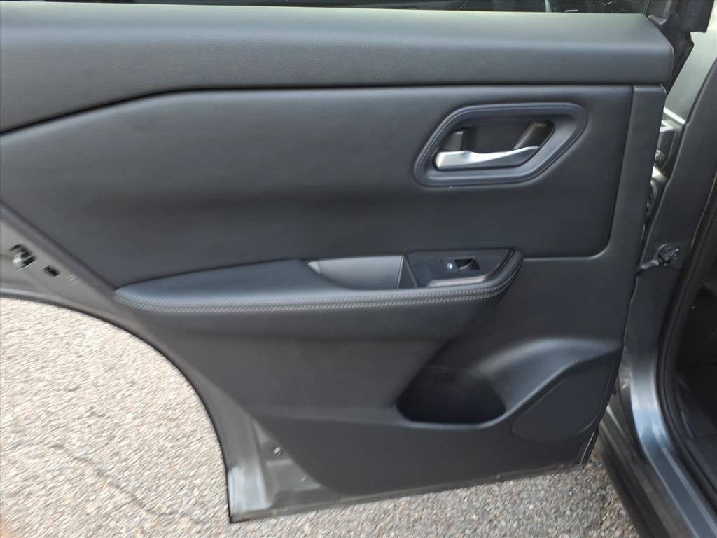 Used 2024 Nissan Rogue SV AWD/4WD image 20
