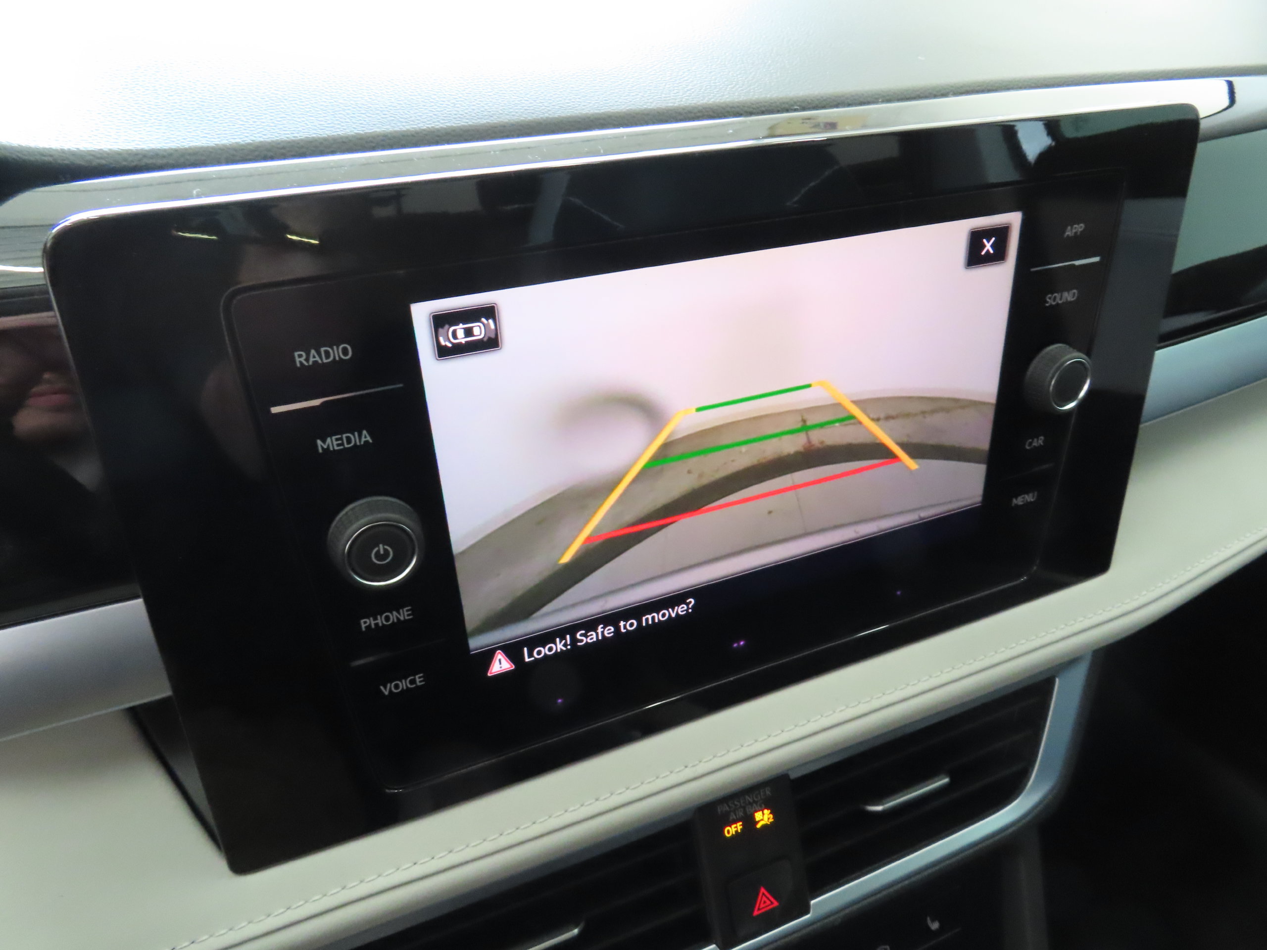 New 2026 Volkswagen Taos SE FWD image 17