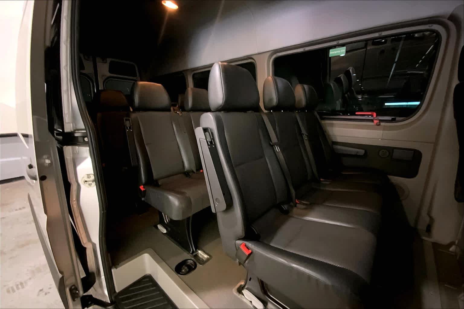 Used 2017 Mercedes-Benz Sprinter 2500 image 19