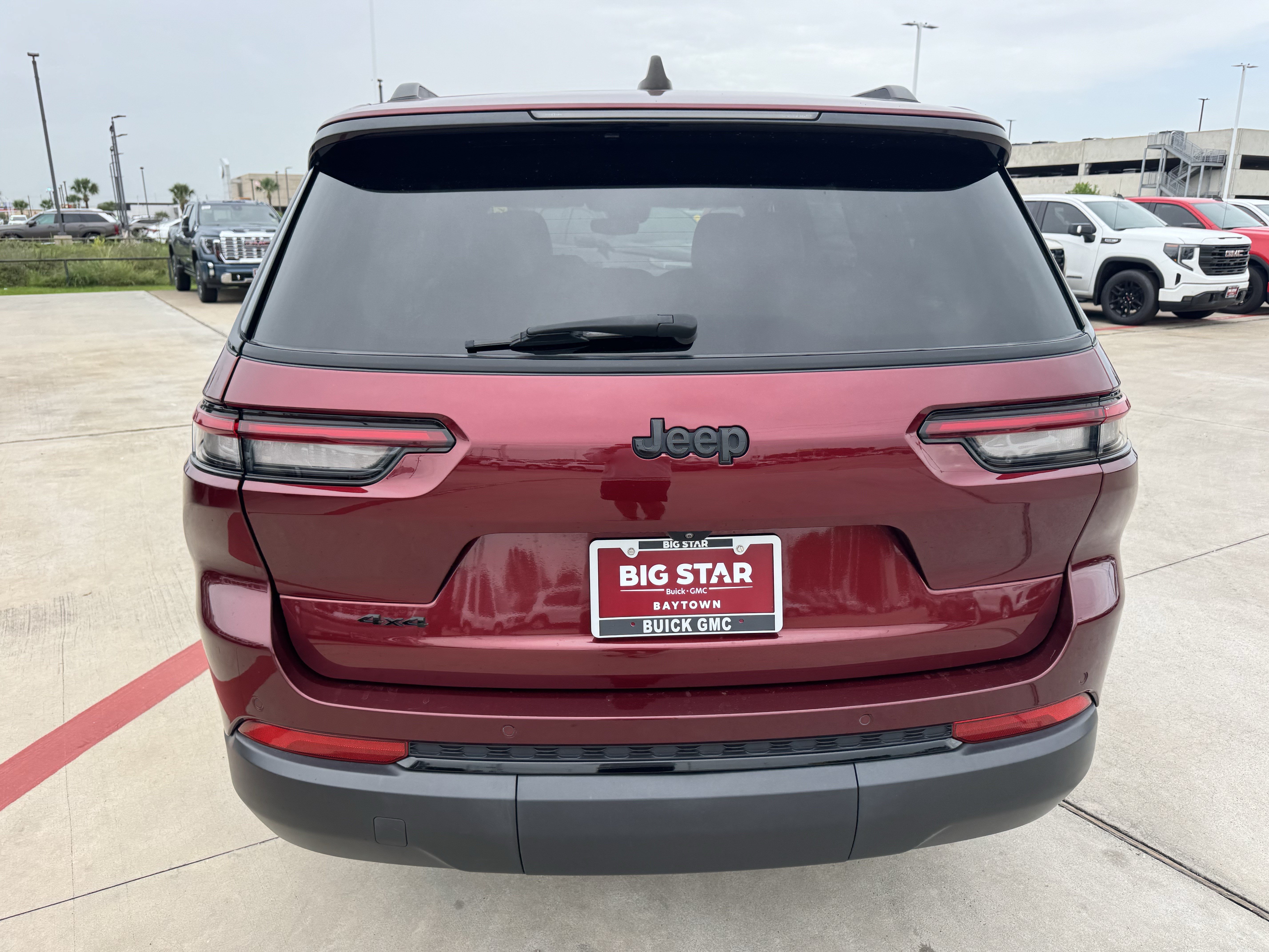 Used 2023 Jeep Grand Cherokee L Laredo AWD/4WD image 7