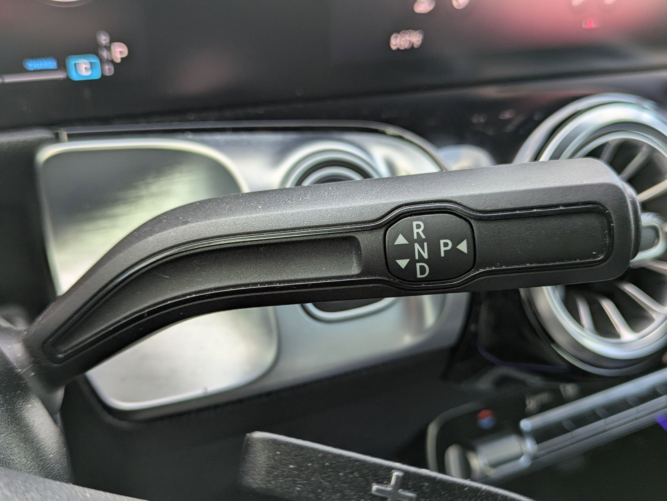 Used 2024 Mercedes-Benz GLB 250 image 25