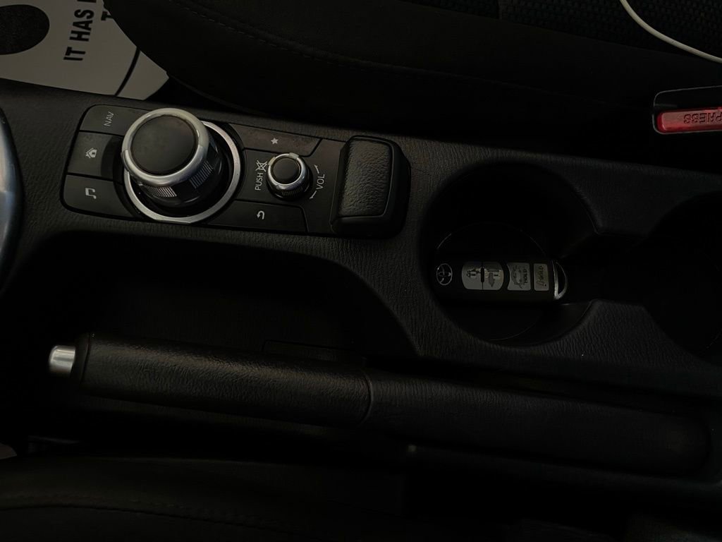 Used 2019 Toyota Yaris LE FWD image 30