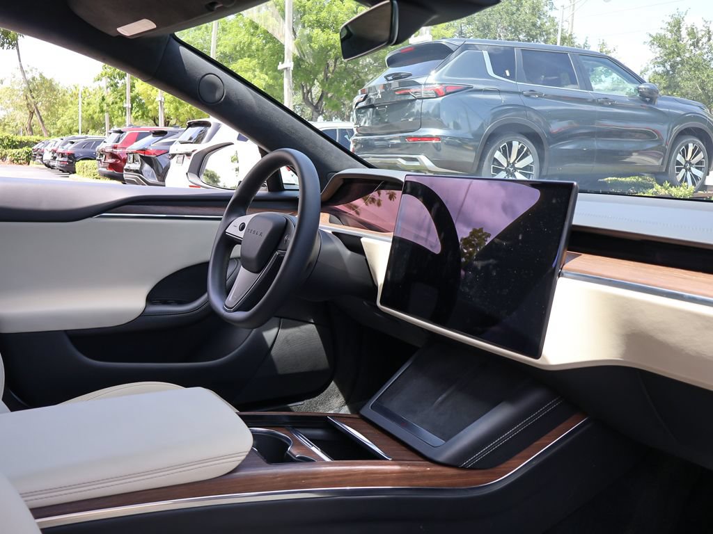 Used 2023 Tesla Model S Standard Range AWD/4WD image 30