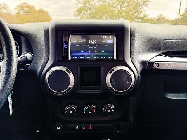 Used 2016 Jeep Wrangler Unlimited Sport w/ Max Tow Package image 17