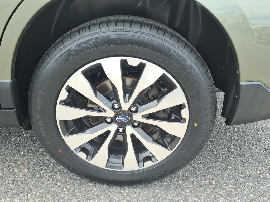 Used 2017 Subaru Outback 2.5i Limited AWD/4WD image 17