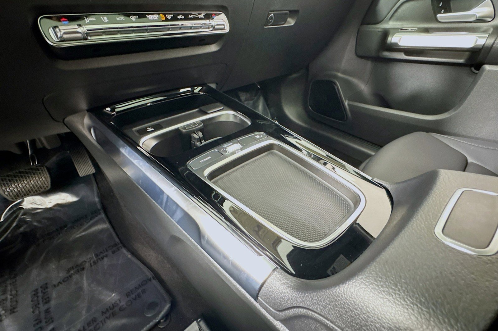 New 2026 Mercedes-Benz GLB 250 image 5