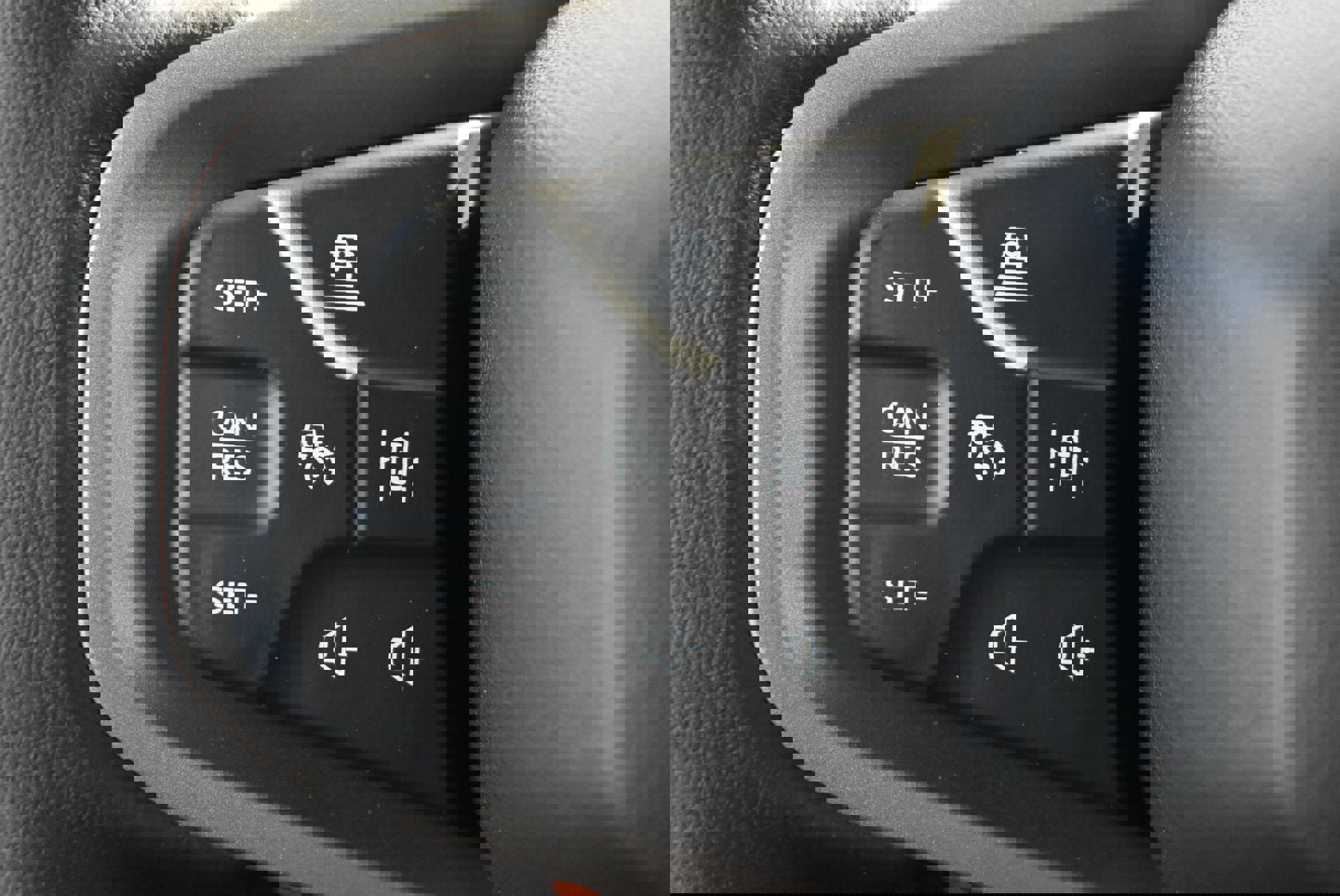 New 2025 Ford Bronco Badlands image 18