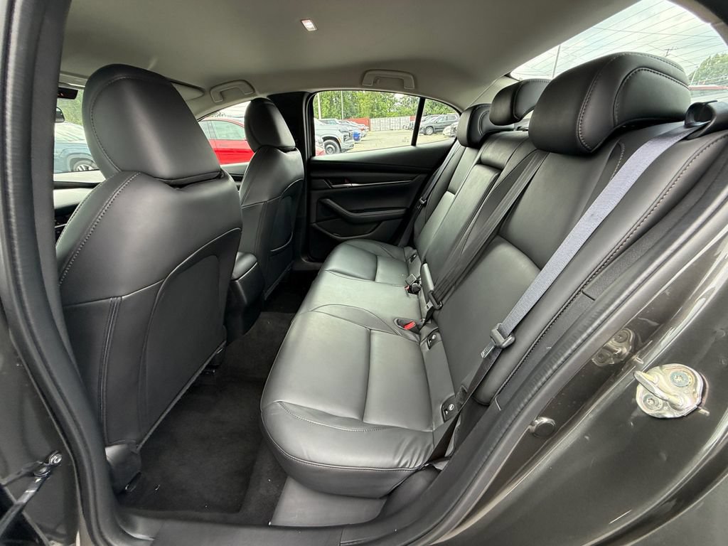 Used 2023 MAZDA MAZDA3 s FWD image 23