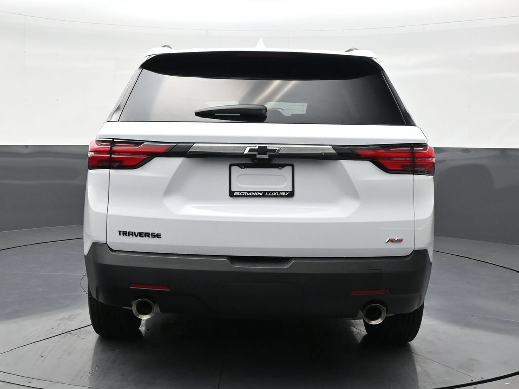 Used 2023 Chevrolet Traverse RS FWD image 4