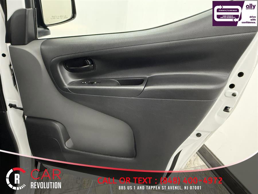 Used 2019 Nissan NV200 S image 23