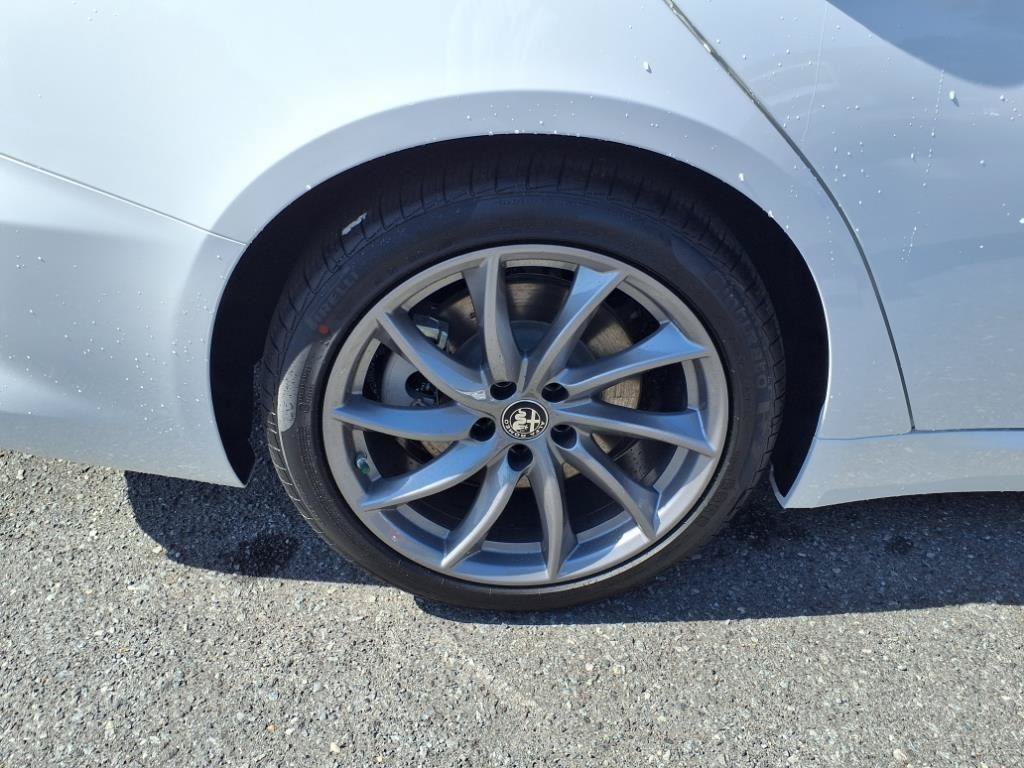 New 2025 Alfa Romeo Giulia w/ Driving Assist Package RWD image 23